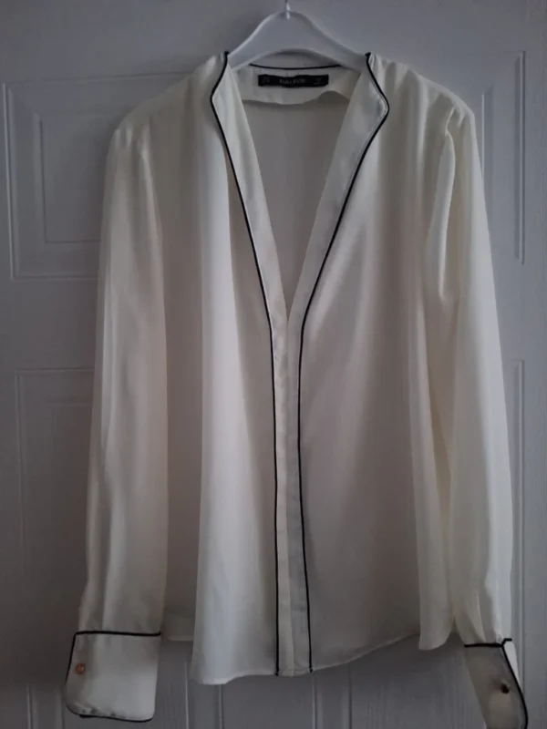 Featured image for Blouse blanche
