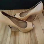 Thumbnail for escarpins beige en cuir