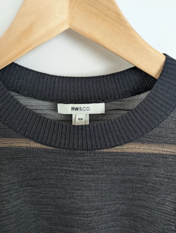 Image for Haut noir | col rond, texture transparente