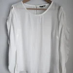 Featured thumbnail for Fluid blouse RW & CO.
