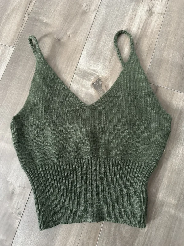 Featured image for Camisole courte verte