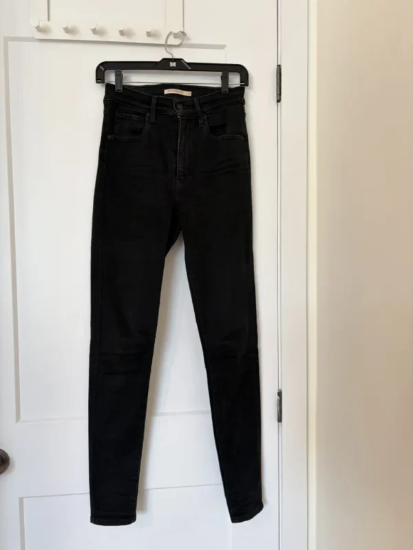 Featured image for Jeans Levis mile high super skinny