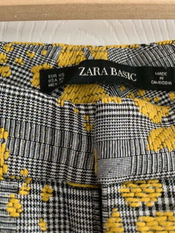 Image for Checkered pants with embroidery detail