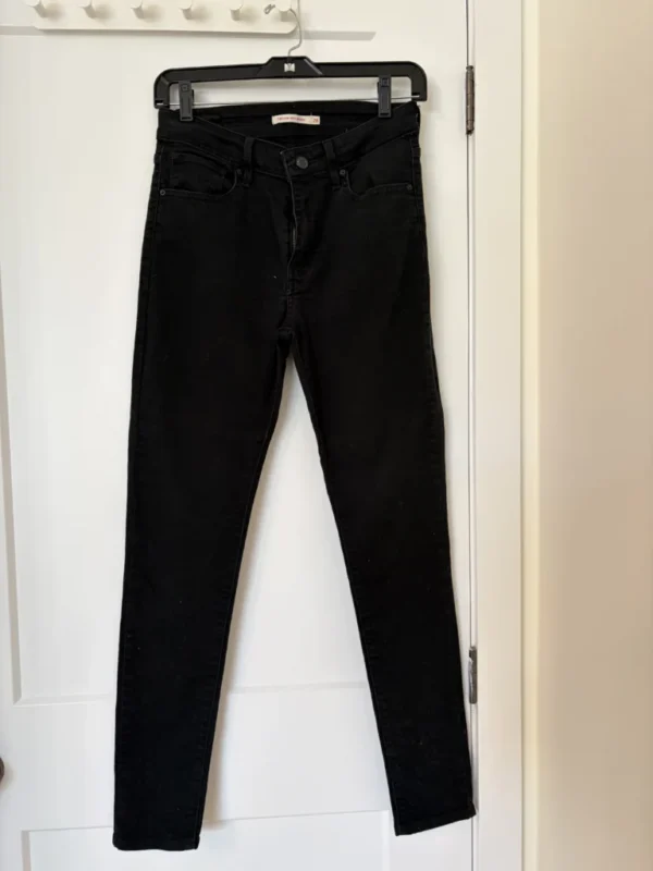 Featured image for Jeans Levis high rise skinny