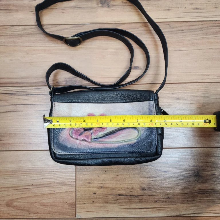 Image for Sac bandoulière en cuir peint à la main fait au Québec