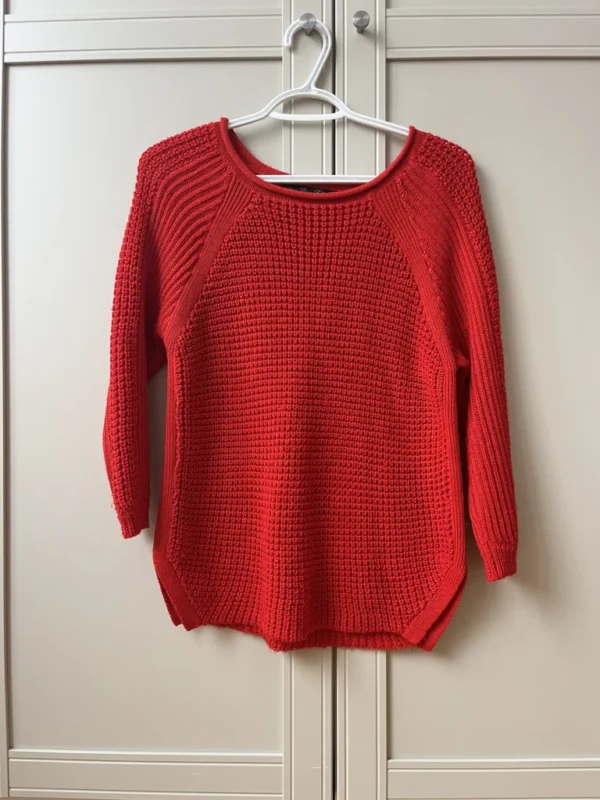 Featured image for Red knitted jumper Zara