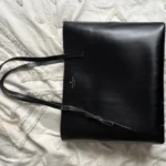 Featured thumbnail for Sac à main noir Kate Spade