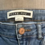 Thumbnail for Jeans Noisy May