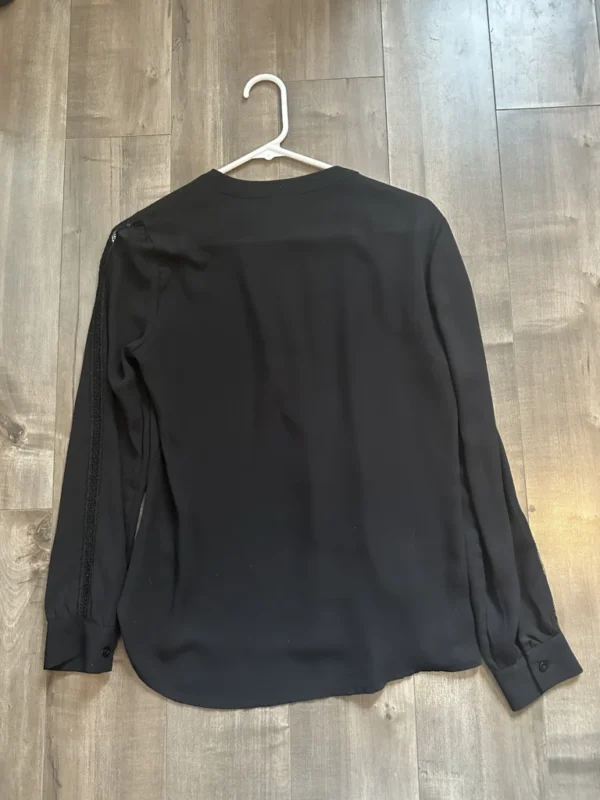 Image for Veste noire avec détails sur les manches