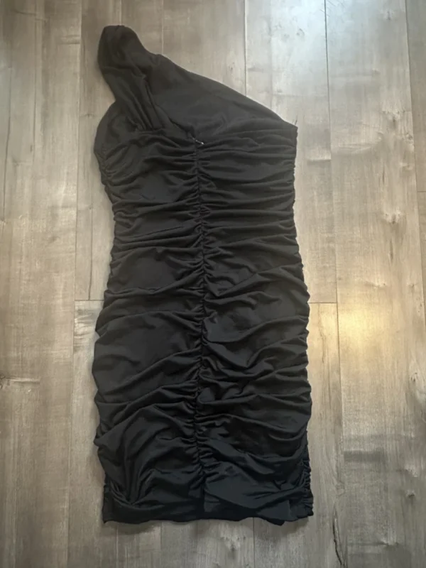 Image for Robe très chic noire