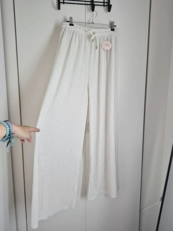 Featured image for Oycee one size beige white trousers