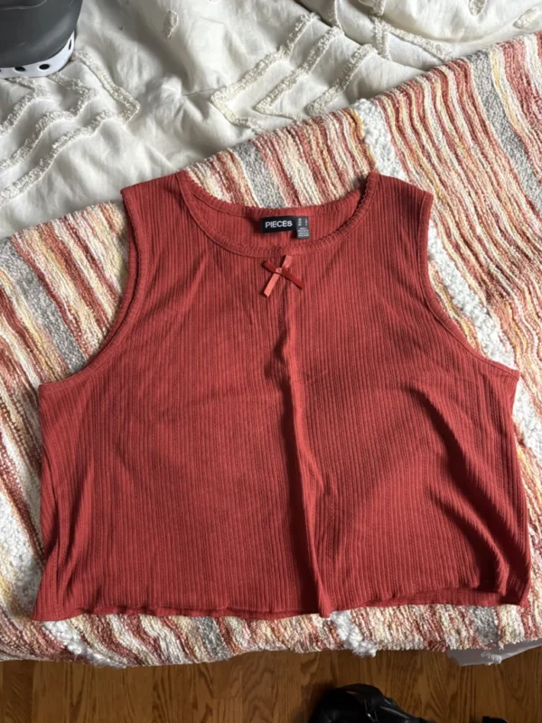 Featured image for Camisole orange brûlé