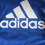 Thumbnail for Chandail à capuchon Adidas