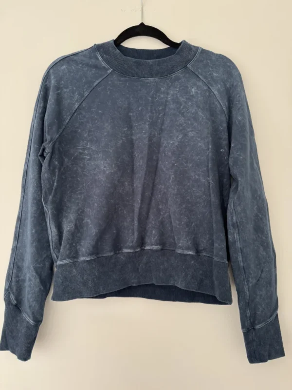 Featured image for Lululemon crewneck