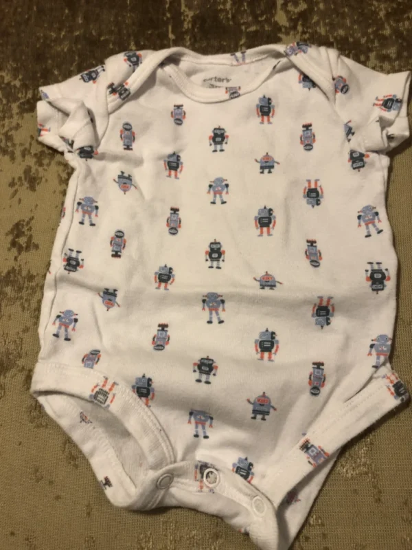 Featured image for Cache couche robots bébé naissant