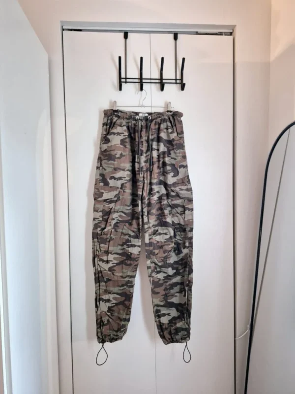 Featured image for Small Ardene high-waisted trousers