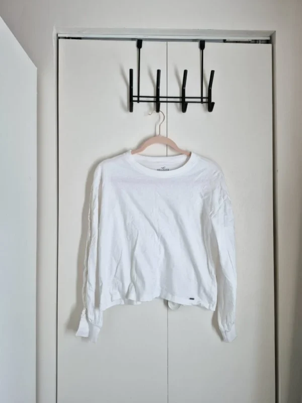 Featured image for Hollister white jumper XS