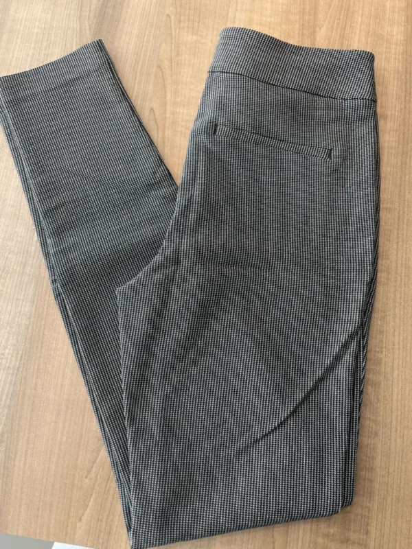 Featured image for Pantalons propres noir/gris