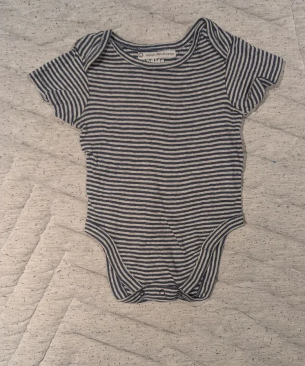 Featured image for T-shirt nappy cover 6-9 months