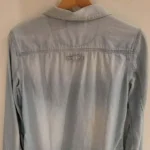 Thumbnail for Chemise en jean bleu délavée H&M