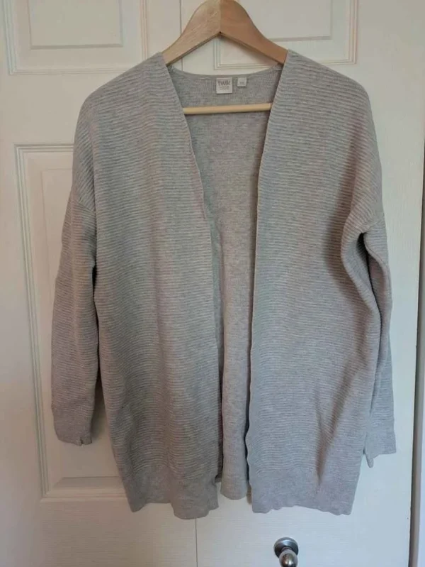Featured image for Cardigan mi-long gris Simons t.S