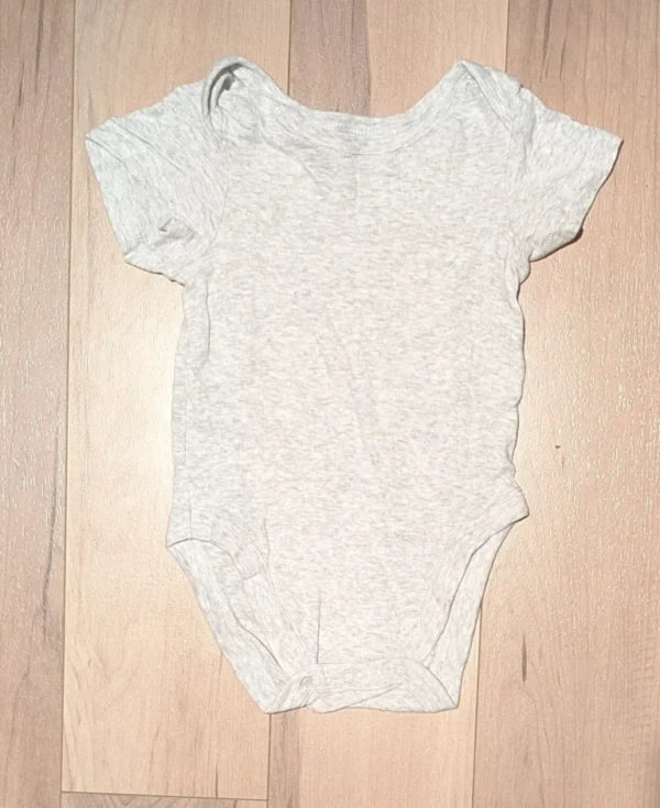Featured image for T-shirt nappy cover 6-9 months