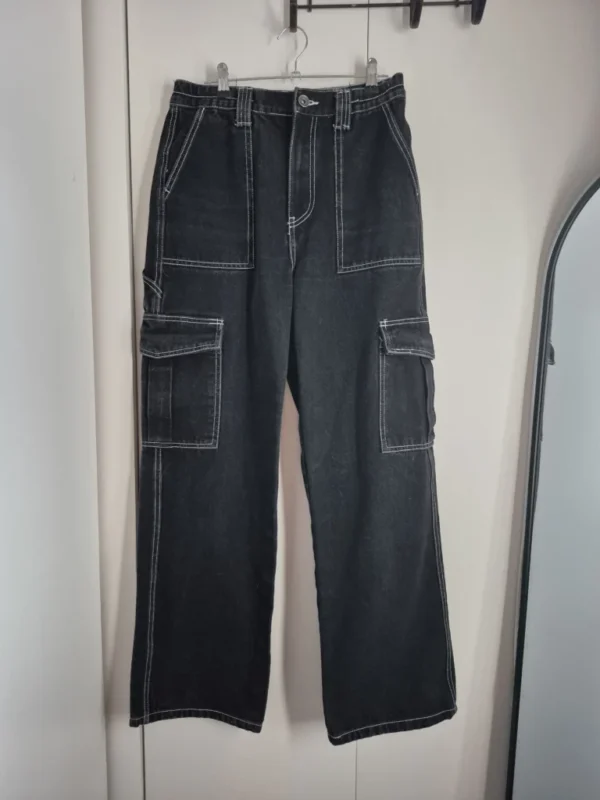 Featured image for Ardene high-waisted jeans size 03