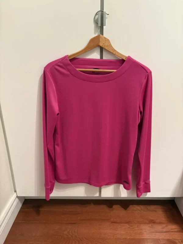 Featured image for Long-sleeved sports shirt