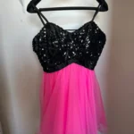 Featured thumbnail for Robe de bal courte