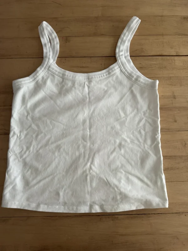 Featured image for Cami Aritzia XL