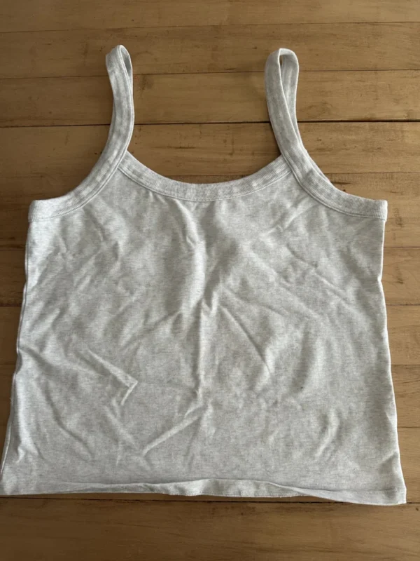 Featured image for Cami Aritzia XL