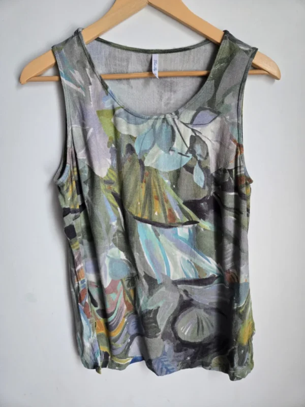 Featured image for Flowing top in linen and bamboo Blue Sky