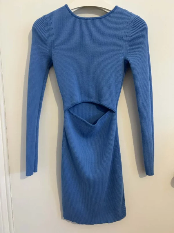Featured image for Robe ajourée à manches longues en tricot