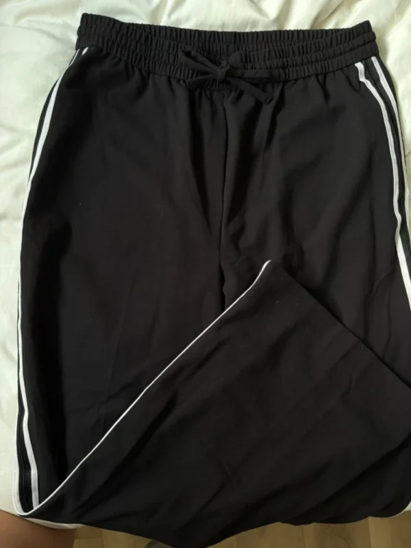 Featured image for Wide-leg trousers