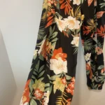 Featured thumbnail for Pantalon léger avec ouverture sur le côté