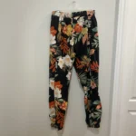 Thumbnail for Pantalon léger avec ouverture sur le côté