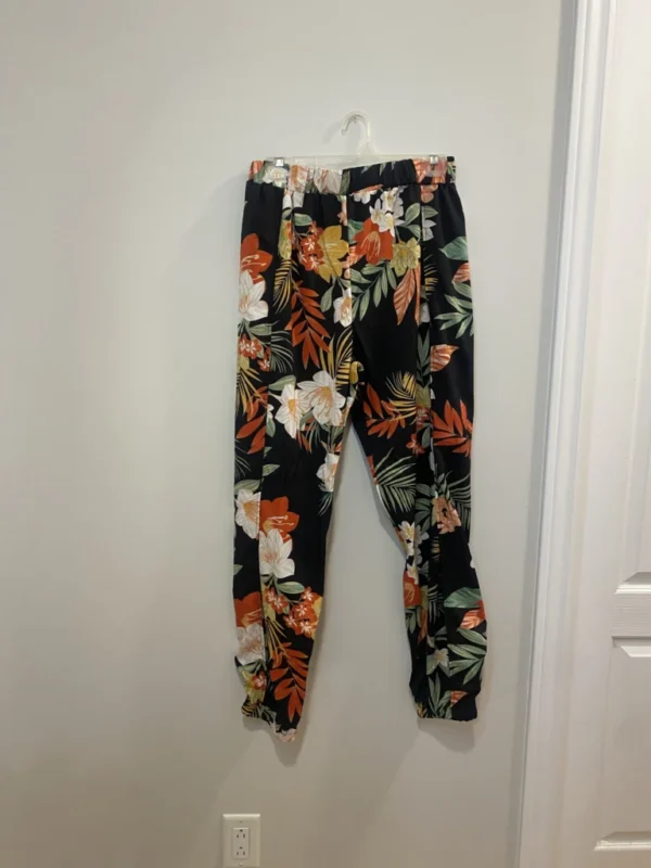 Image for Pantalon léger avec ouverture sur le côté