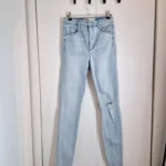 Featured thumbnail for Garage high-waisted jeans size 01