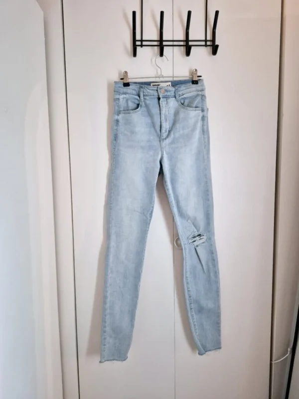 Featured image for Garage high-waisted jeans size 01