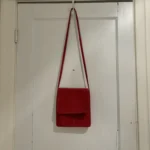 Featured thumbnail for Sac à bandoulière en cuir véritable rouge