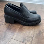 Featured thumbnail for Black loafers size 9