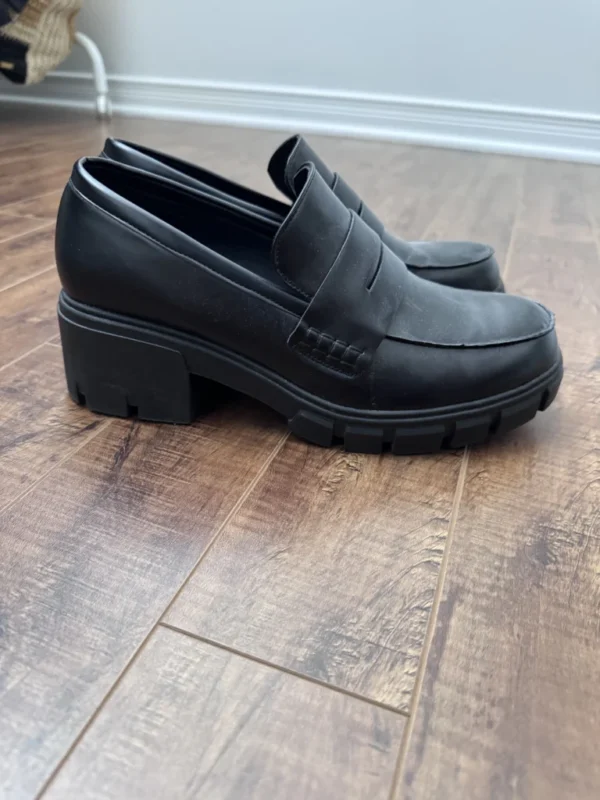 Featured image for Black loafers size 9