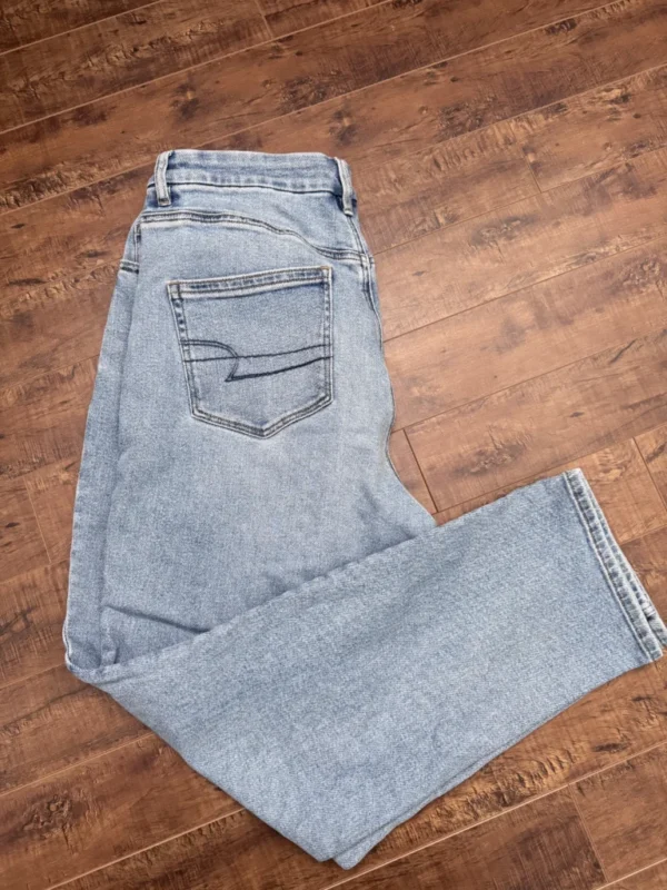 Featured image for American Eagle jeans