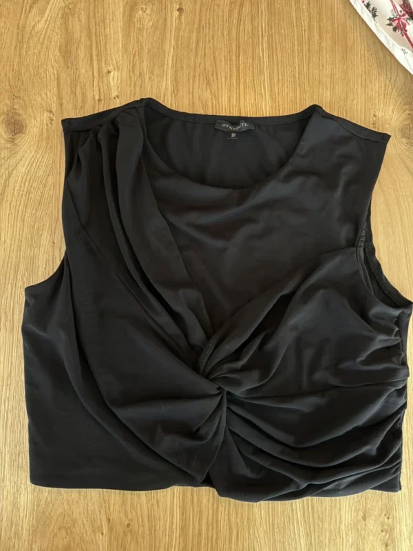 Featured image for Short black camisole