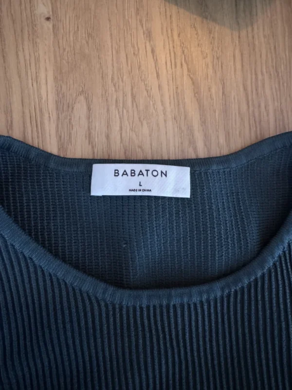Image for Aritzia crop top
