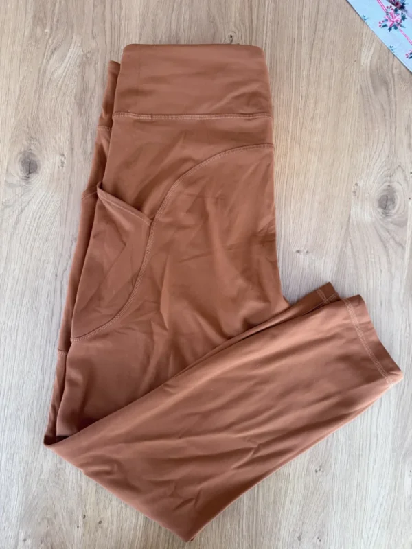 Featured image for Invigorate 25" leggings