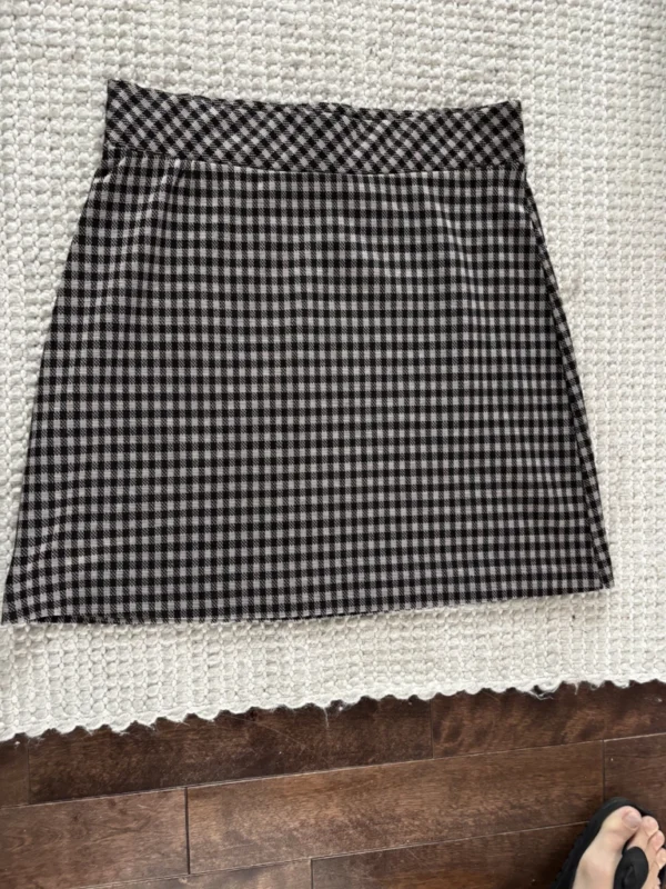 Featured image for Short skirt