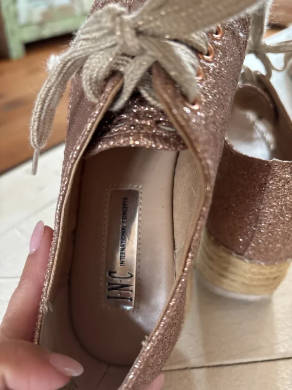 Image for Chaussure compensées INC grandeur 6