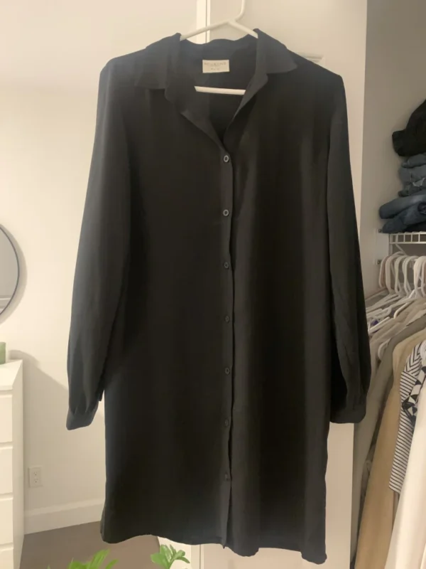 Featured image for Robe-chemise noire - Small