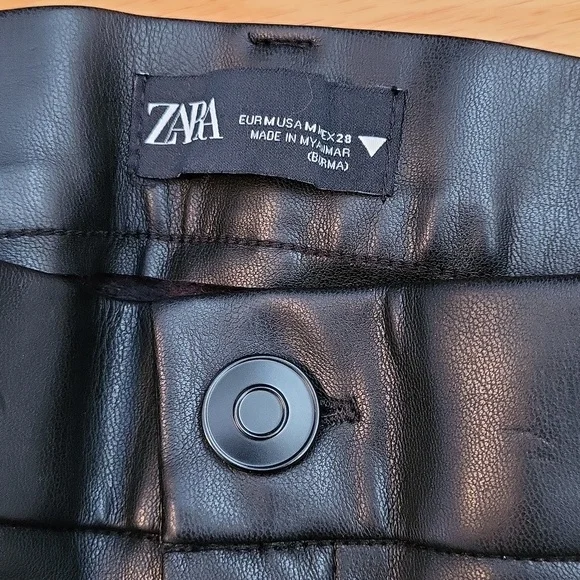 Image for Pantalons faux cuir Zara